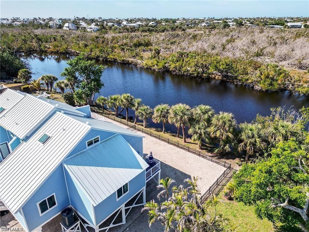 785 Rabbit RD SANIBEL, FL 33957