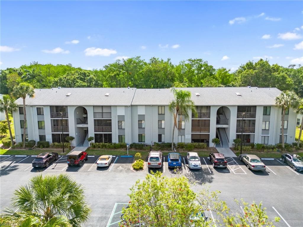 9540 Green Cypress LN 10-B2 FORT MYERS, FL 33905