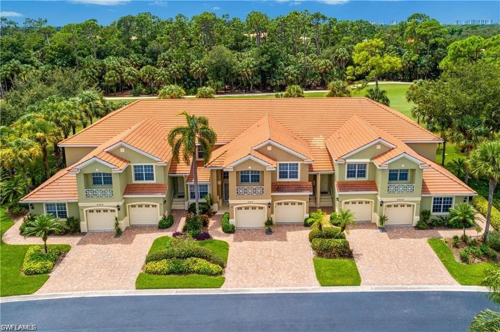 2264 Ashton Oaks LN O-4-102 NAPLES, FL 34109