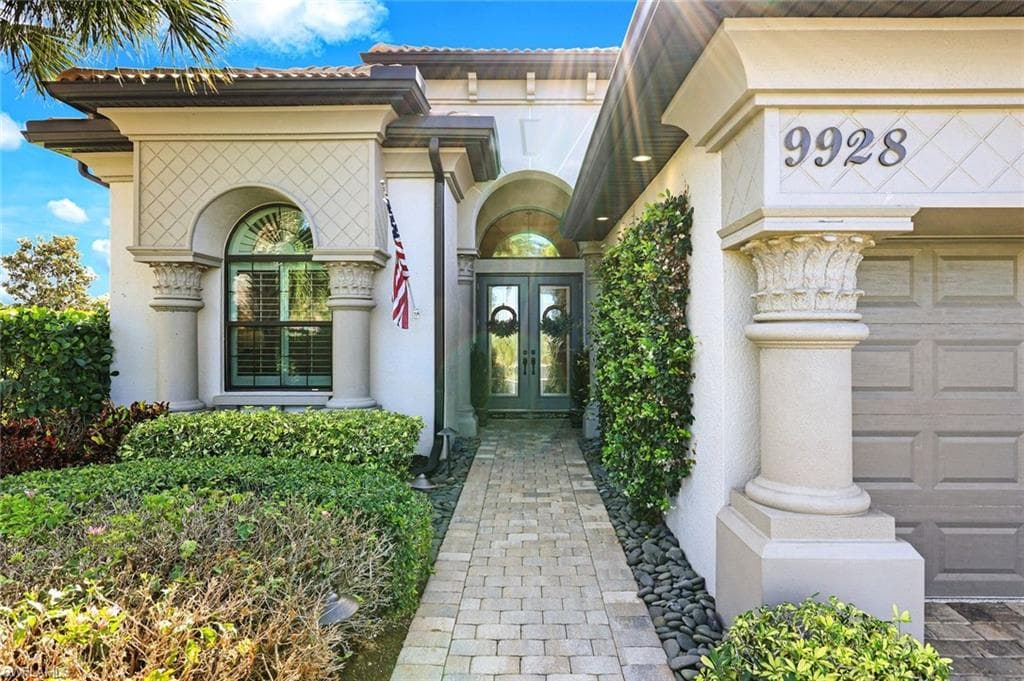 9928 CASABELLA WAY BONITA SPRINGS, FL 34135