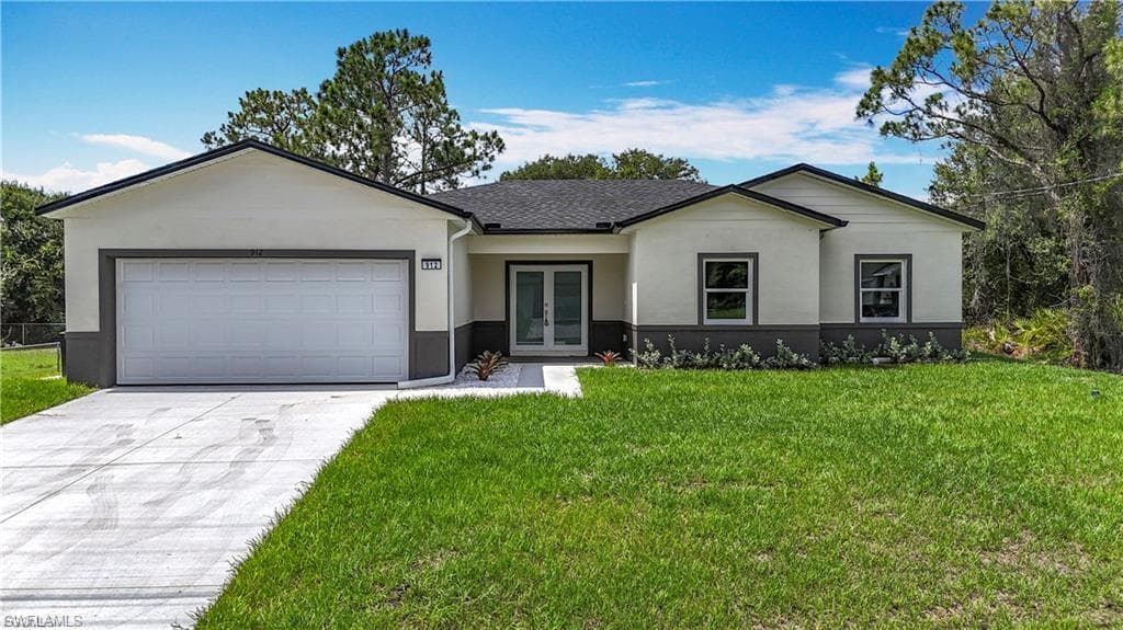 912 Anthony ST E LEHIGH ACRES, FL 33974