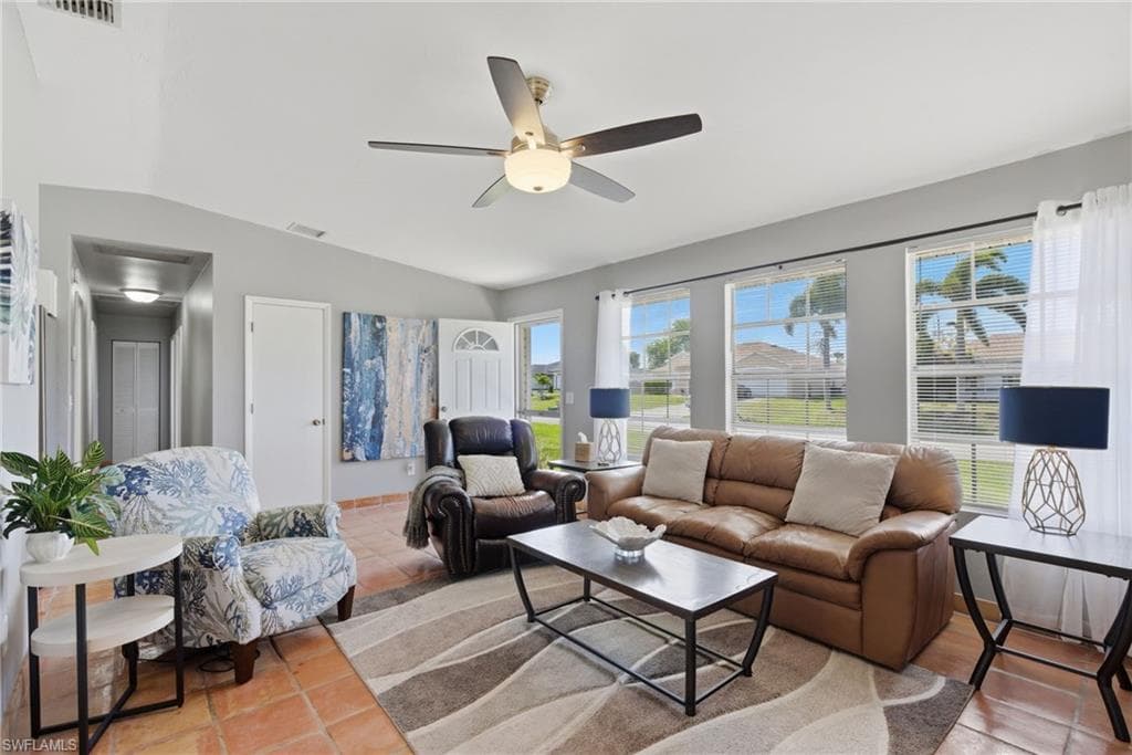 2115 NE 25th ST CAPE CORAL, FL 33909