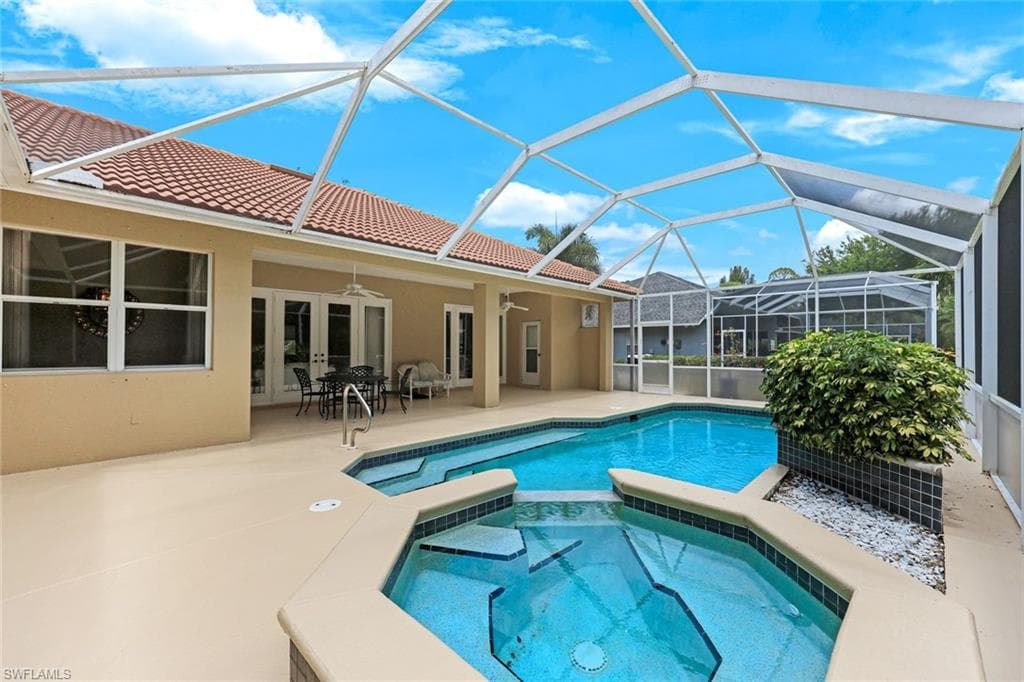2079 Imperial CIR NAPLES, FL 34110