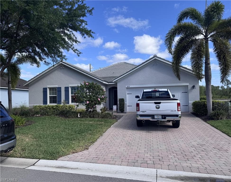 3079 Apple Blossom DR ALVA, FL 33920