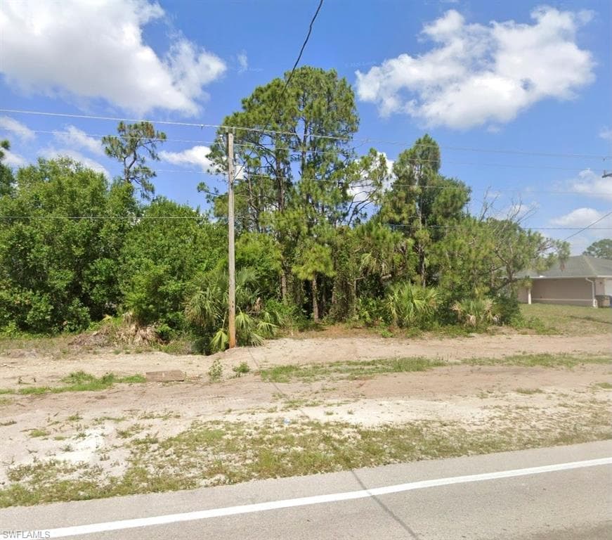410/412 Bell BLVD S LEHIGH ACRES, FL 33974