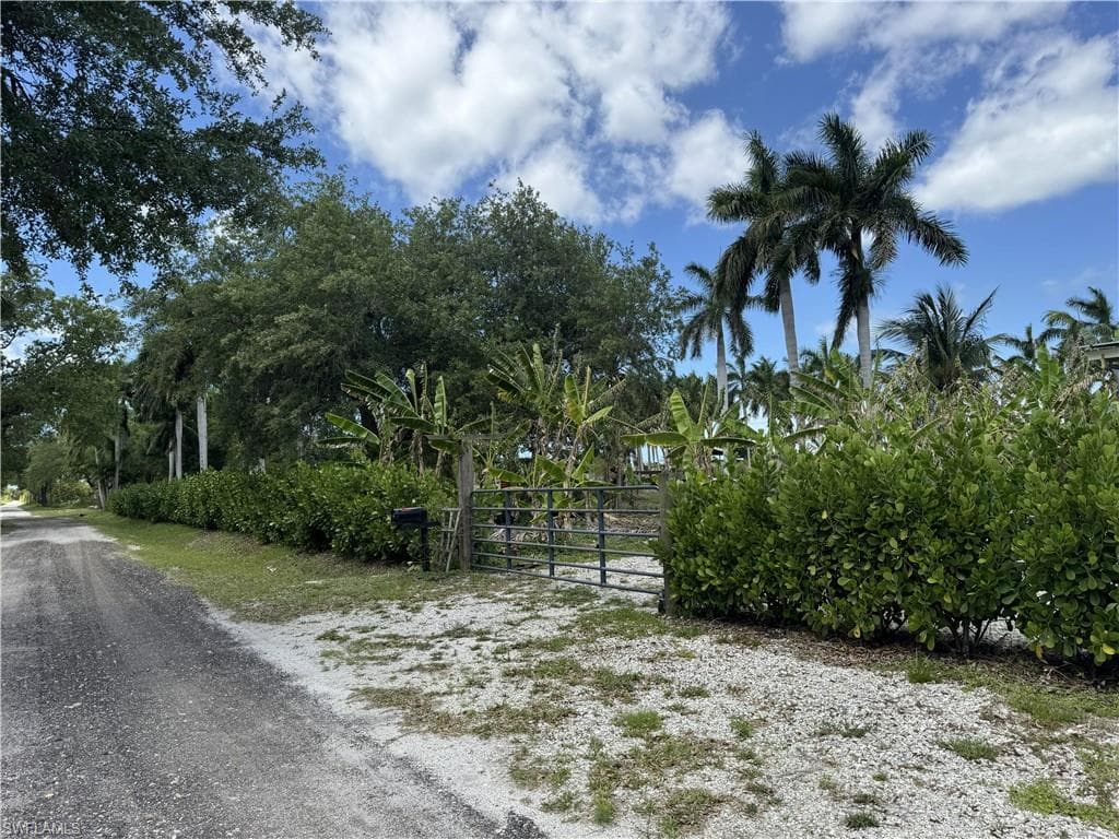13641 Ficus Tree LN BOKEELIA, FL 33922