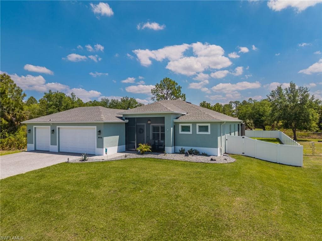 908 Hibiscus AVE LEHIGH ACRES, FL 33972
