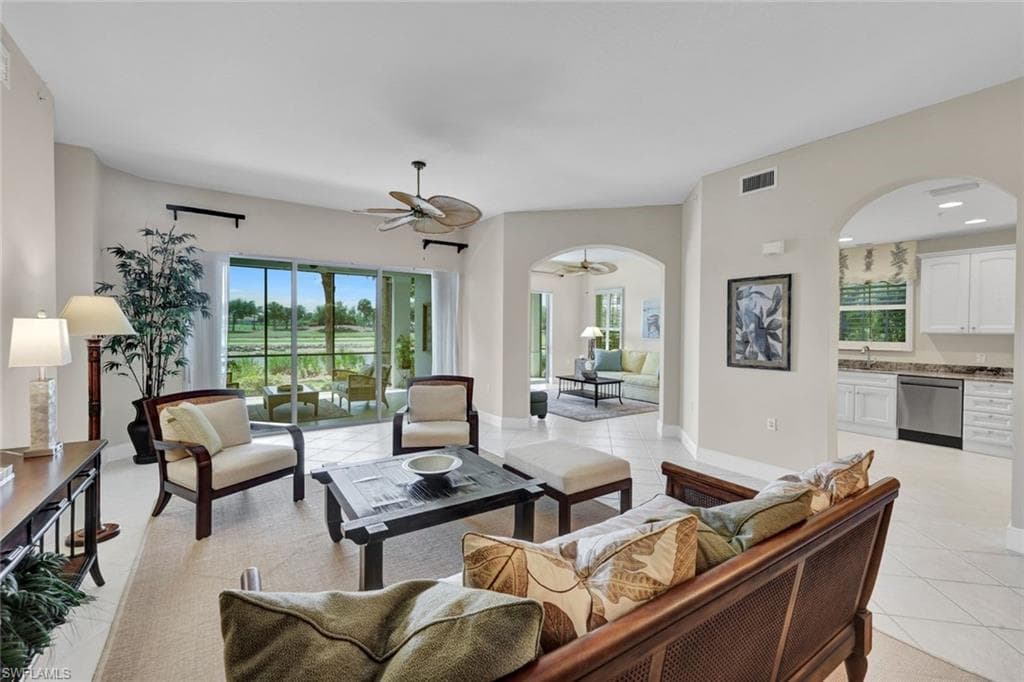 9038 Cascada WAY 102 NAPLES, FL 34114