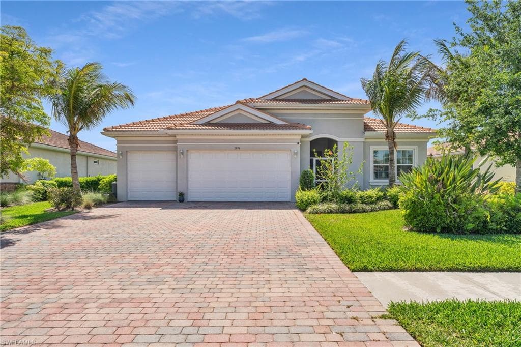 3596 Avenida Del Vera NORTH FORT MYERS, FL 33917