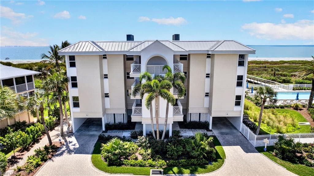 635 E Gulf DR A202 SANIBEL, FL 33957