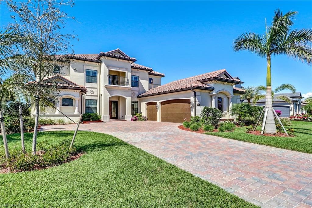 9902 Corso Bello DR NAPLES, FL 34113