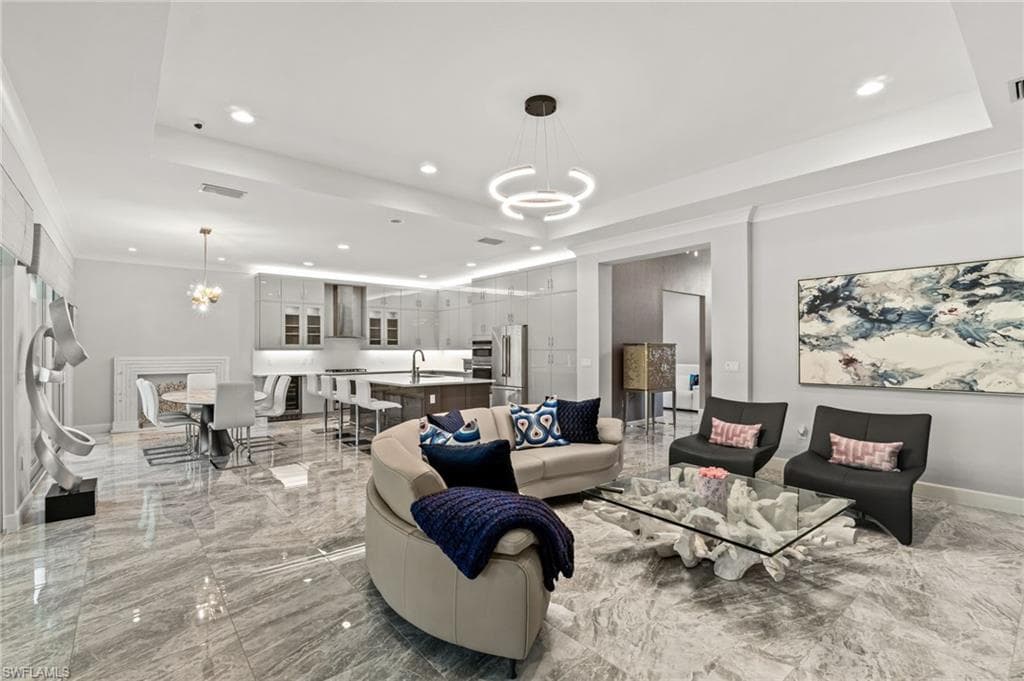 12033 Azalea WAY NAPLES, FL 34120