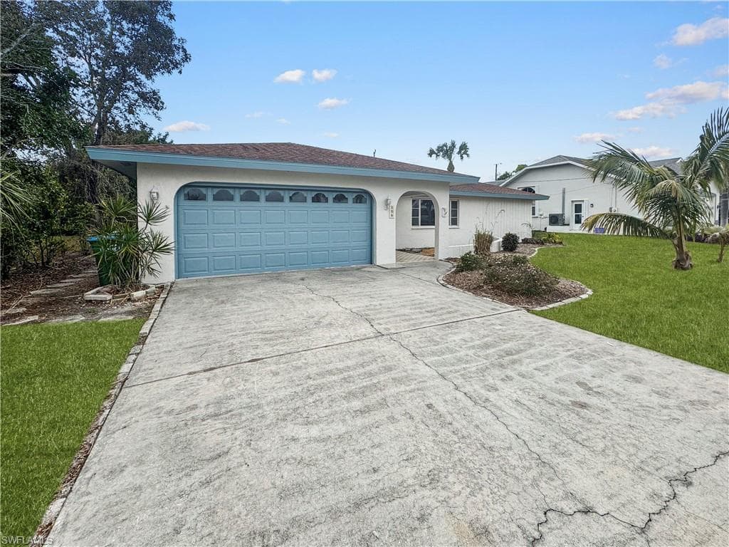 206 SE 46th TER CAPE CORAL, FL 33904