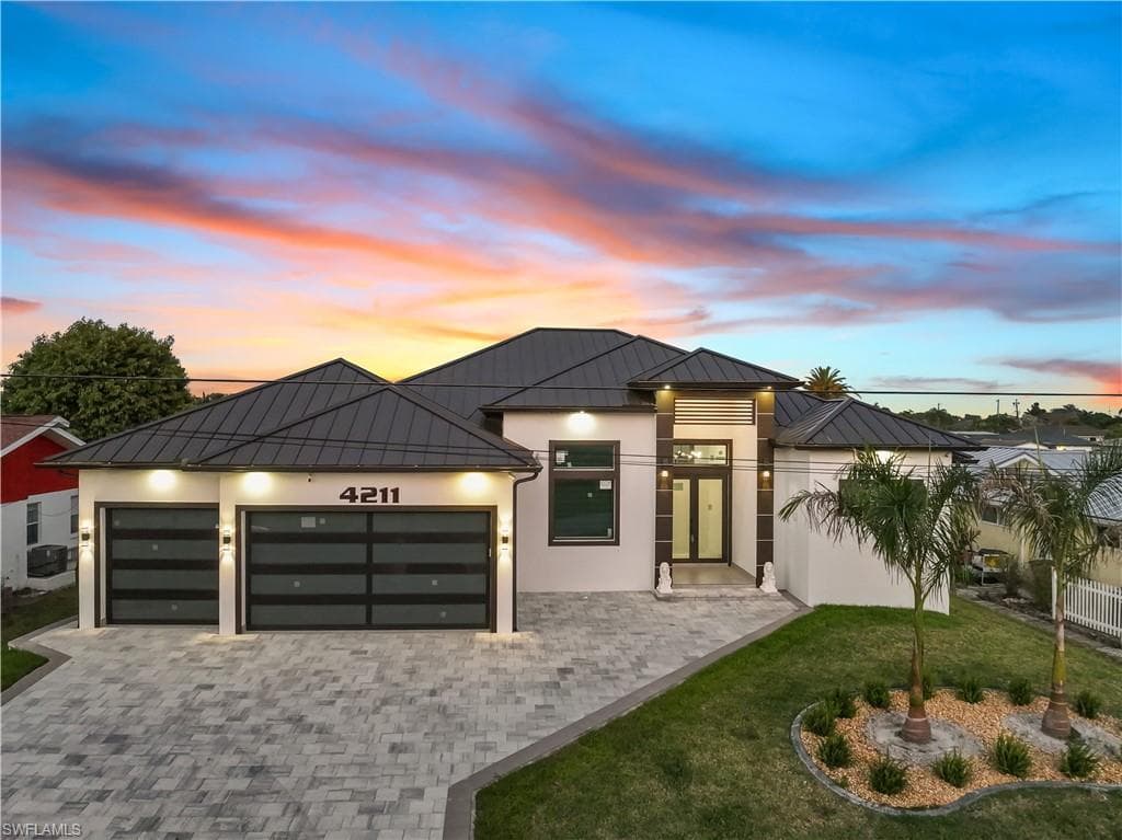 4211 SE 1st AVE CAPE CORAL, FL 33904