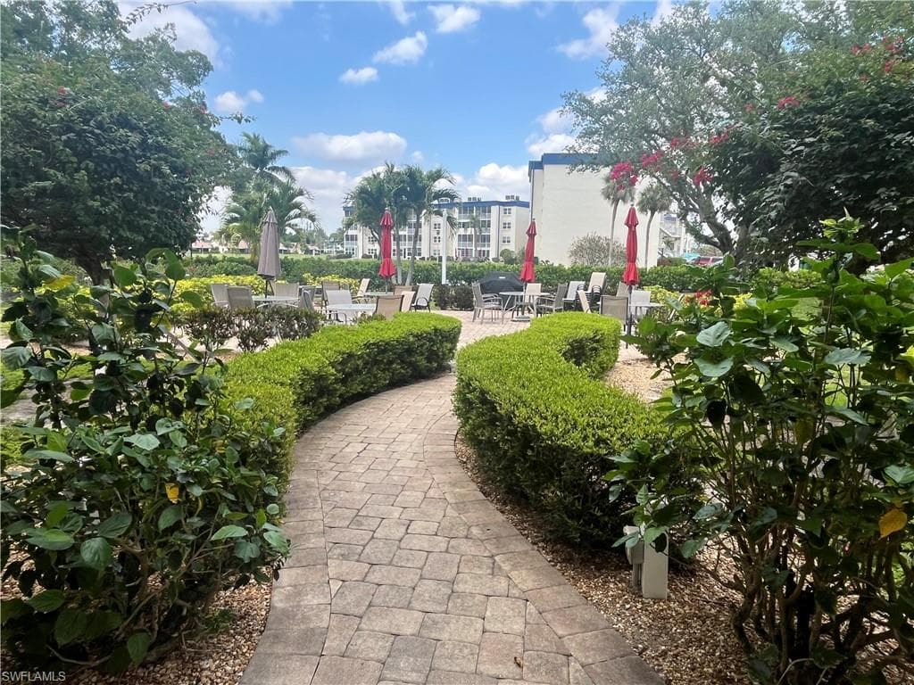 1747 Pebble Beach DR 106 FORT MYERS, FL 33907