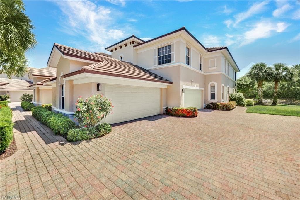 10060 Valiant CT 202 MIROMAR LAKES, FL 33913