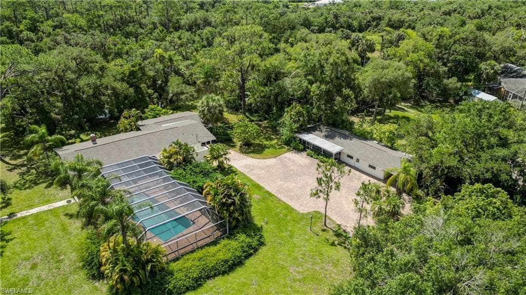18220 Elmwood DR ALVA, FL 33920
