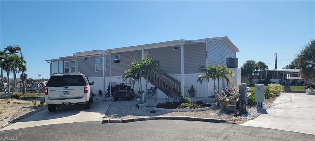 4709 Kon Tiki LN BONITA SPRINGS, FL 34134