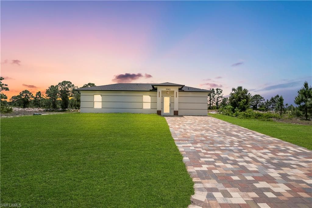 1042 Darlington ST LEHIGH ACRES, FL 33974
