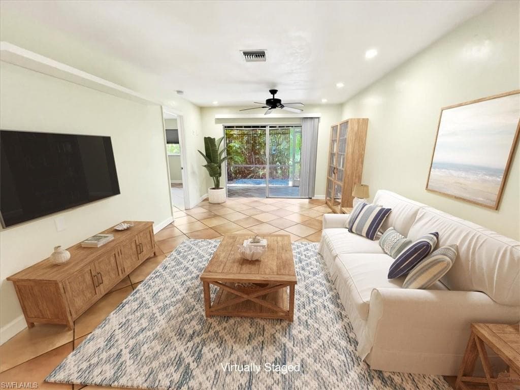 1025 Pine Isle LN 1025 NAPLES, FL 34112