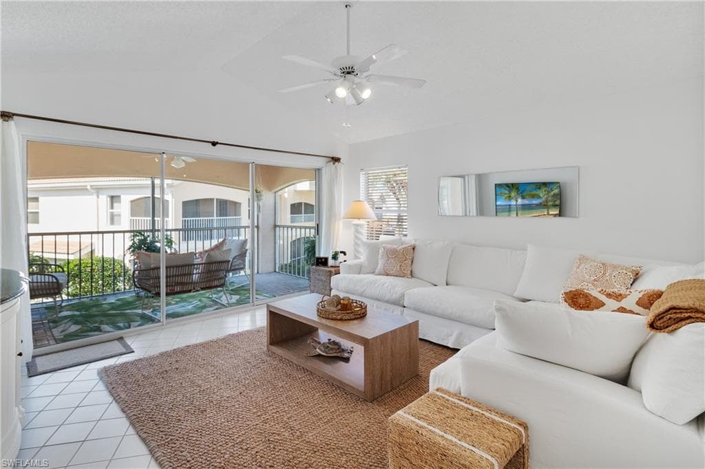 1044 Woodshire LN B212 NAPLES, FL 34105