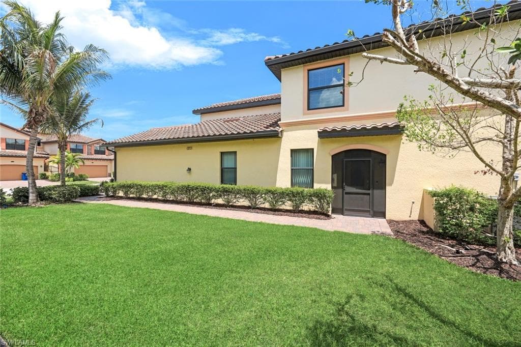 17401 Cherrywood CT 7404 BONITA SPRINGS, FL 34135