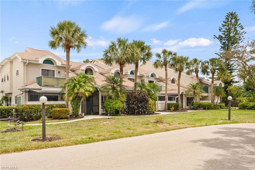 77 EMERALD WOODS DR I6 NAPLES, FL 34108