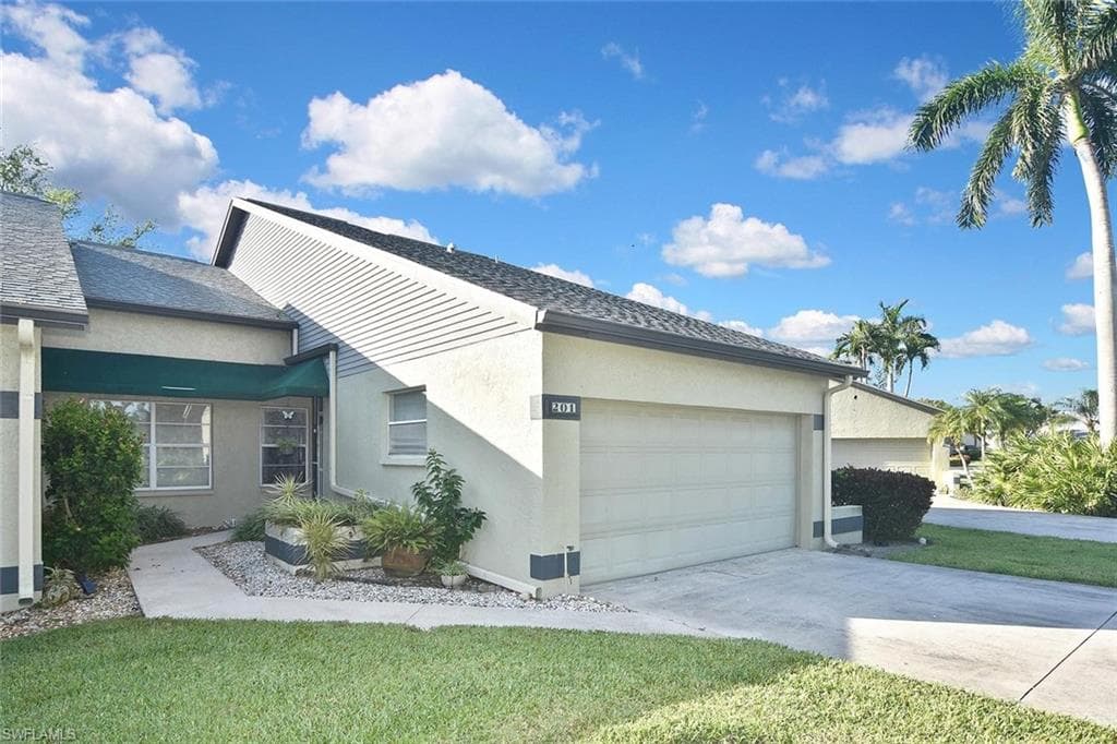 201 McGregor Park CIR 201 FORT MYERS, FL 33908