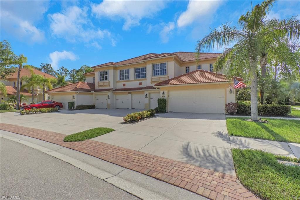 7844 Clemson ST 102 NAPLES, FL 34104