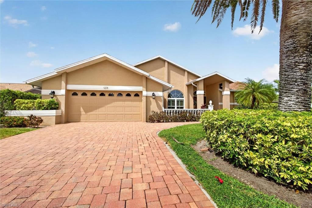 1231 Westfield DR FORT MYERS, FL 33919