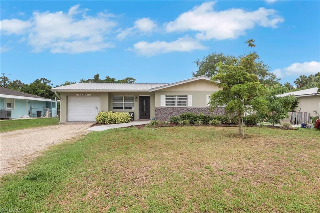 12207 De Moya DR FORT MYERS, FL 33905