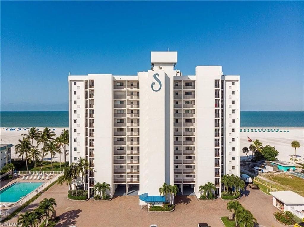 6400 Estero BLVD 402 FORT MYERS BEACH, FL 33931
