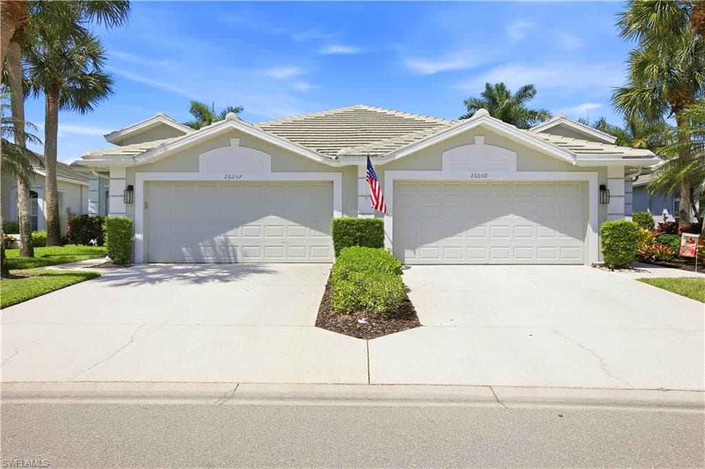 26057 Clarkston DR W BONITA SPRINGS, FL 34135