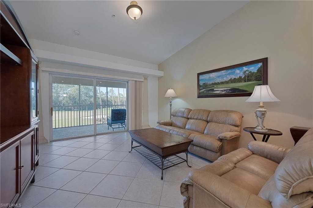 3890 SAWGRASS WAY 2324 NAPLES, FL 34112