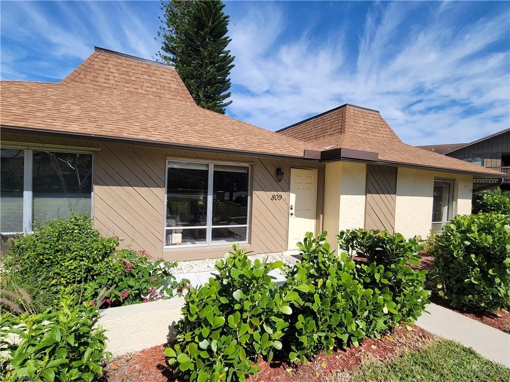 809 Palm View DR 8 NAPLES, FL 34110