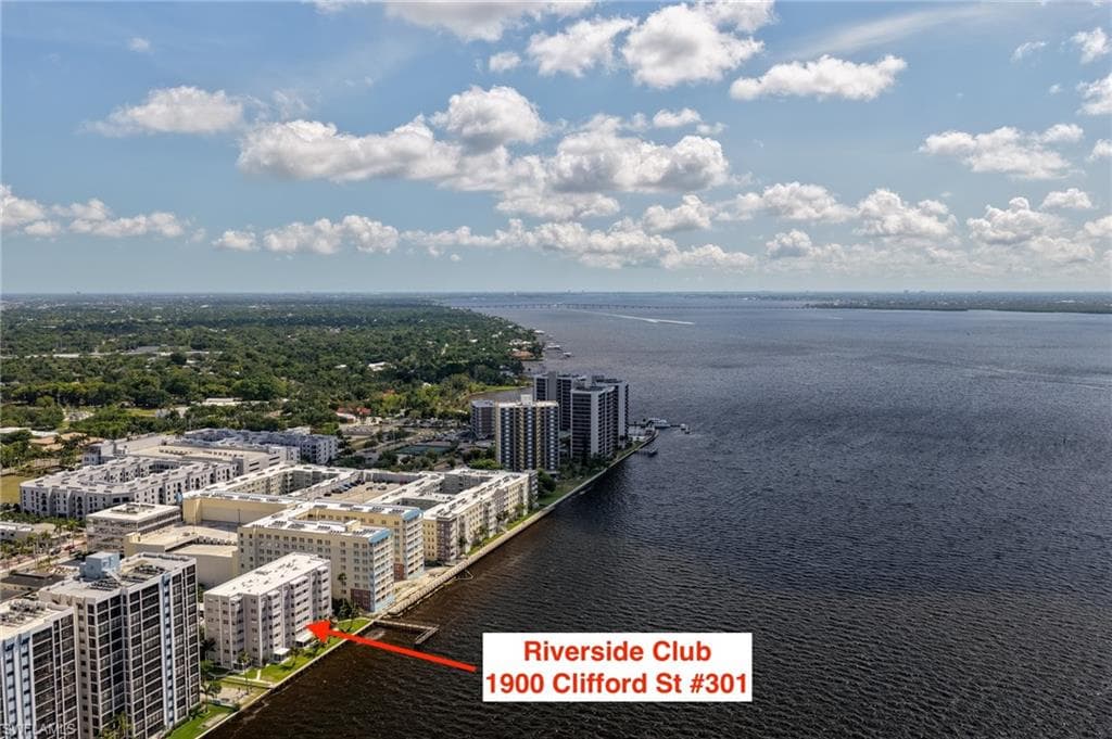 1900 Clifford ST 301 FORT MYERS, FL 33901