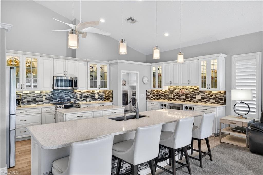 9512 Mariners Cove LN FORT MYERS, FL 33919