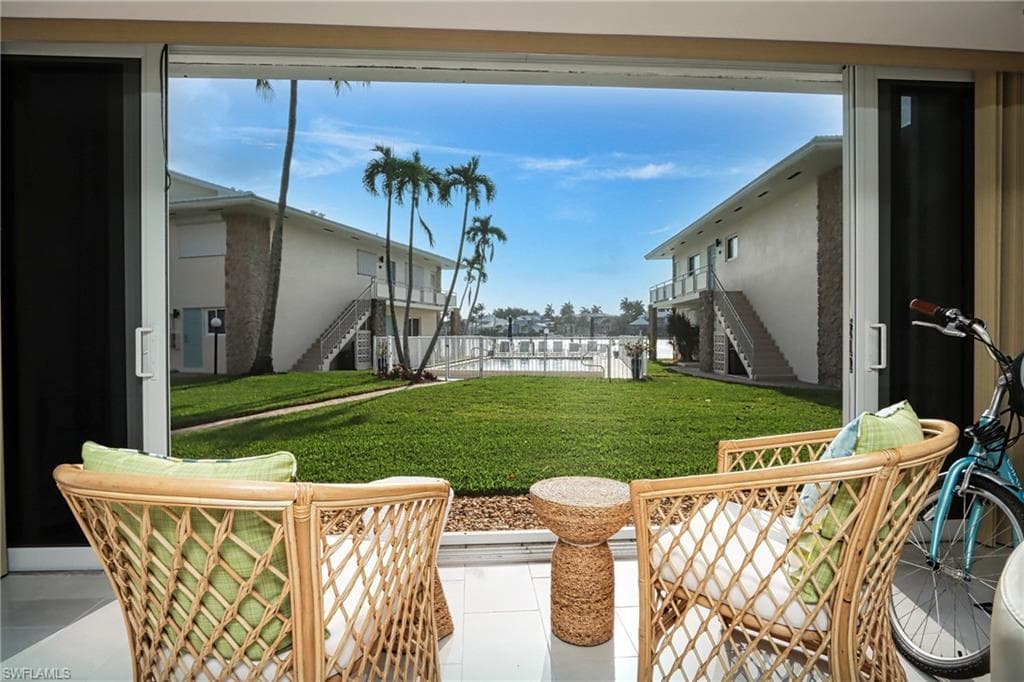 2500 Gulf Shore BLVD N S6 NAPLES, FL 34103