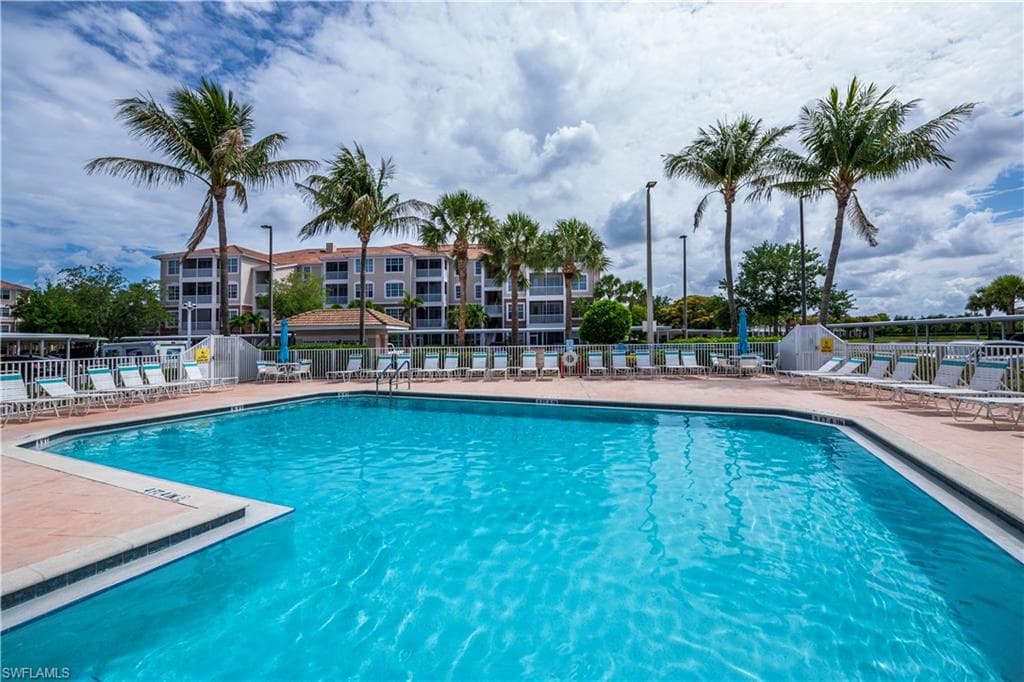 11700 Pasetto LN 102 FORT MYERS, FL 33908