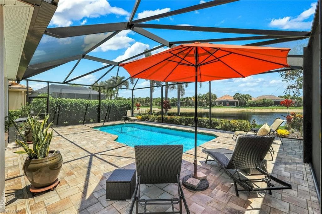 9104 Graphite CIR NAPLES, FL 34120