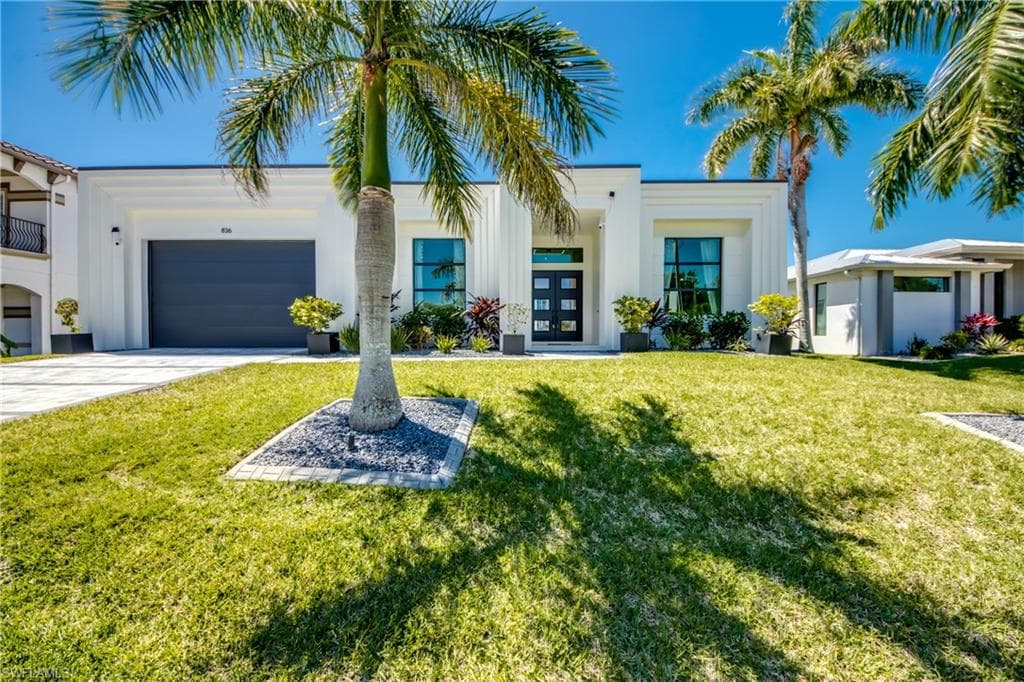 836 Miramar CT CAPE CORAL, FL 33904