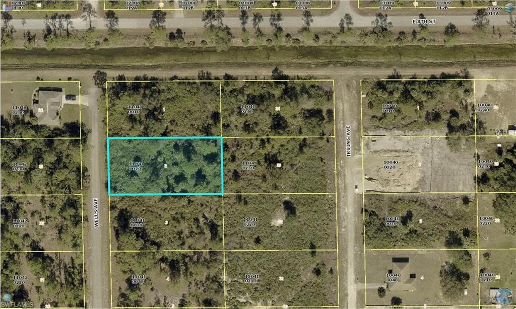 720 Wells AVE LEHIGH ACRES, FL 33972
