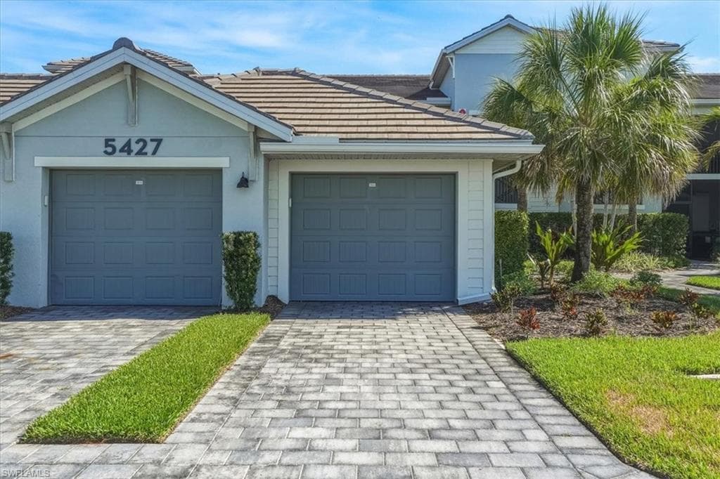 5427 Double Eagle CIR 2823 OTHER, FL 34142