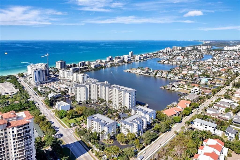 410 Flagship DR 605 NAPLES, FL 34108