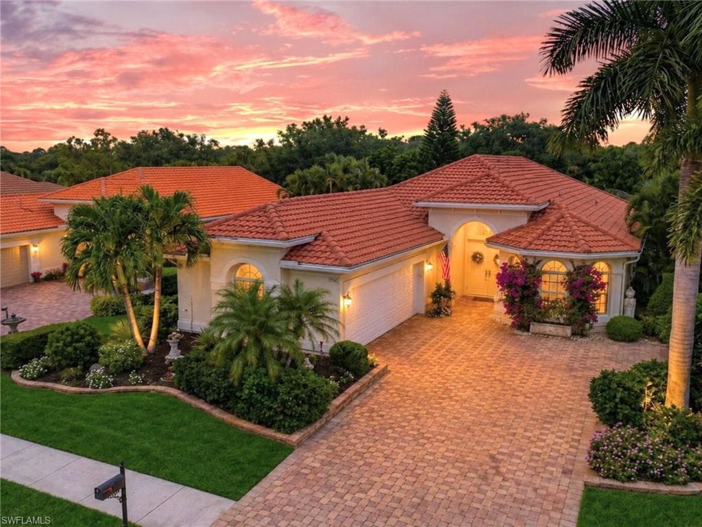 8725 Largo Mar DR ESTERO, FL 33967