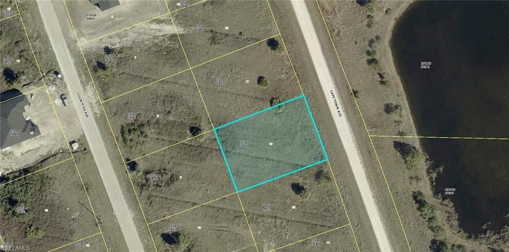 954 Capetown AVE LEHIGH ACRES, FL 33974