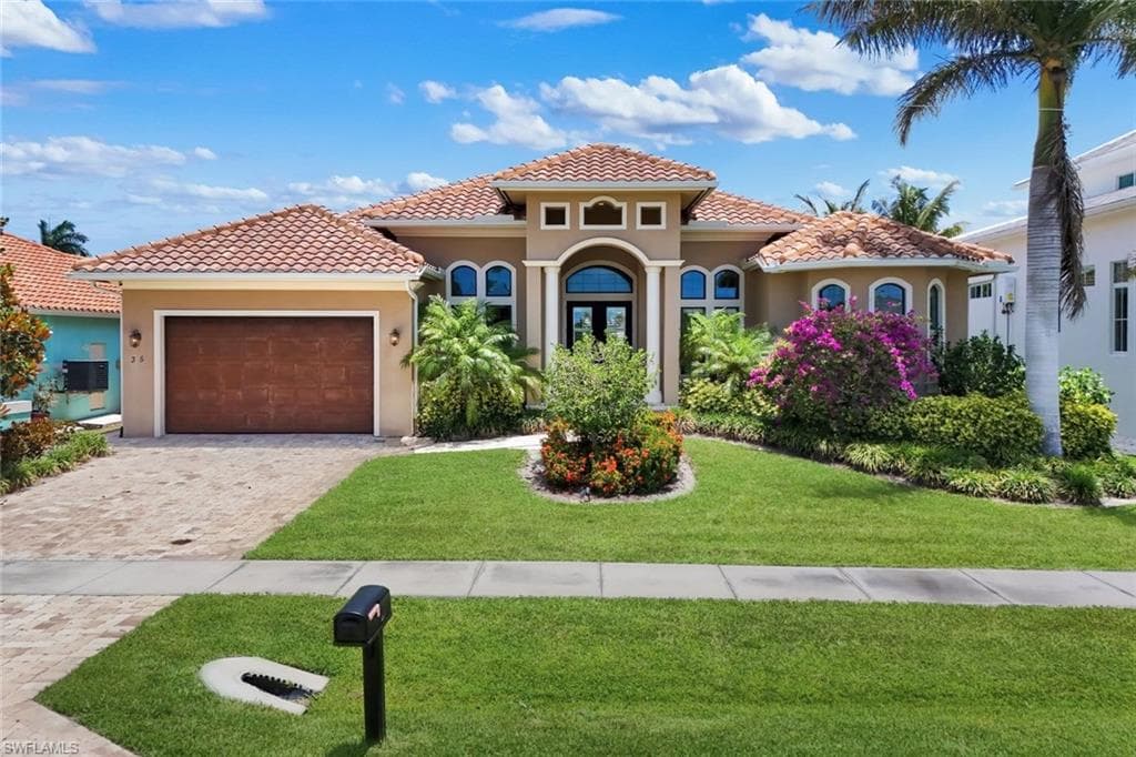 35 Covewood CT MARCO ISLAND, FL 34145