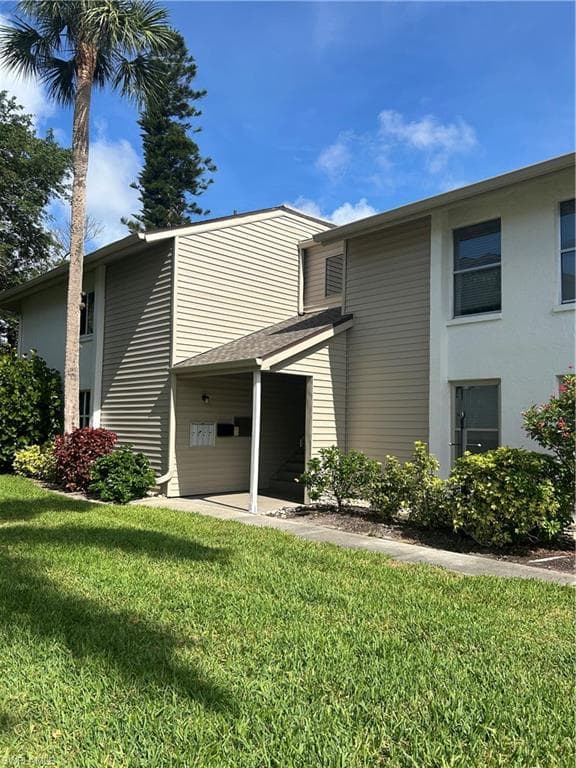 5479 Peppertree DR E13 FORT MYERS, FL 33908