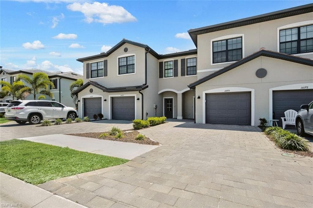 14195 Pine Lodge LN FORT MYERS, FL 33913