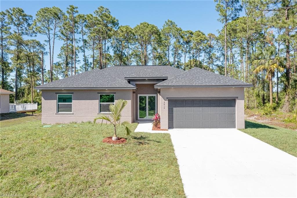 3417 71st ST W LEHIGH ACRES, FL 33971